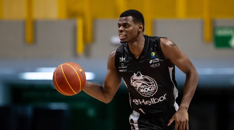 Atleta SUD Gio Deodato é cestinha em jogo de Mogi x Basquete Cearense